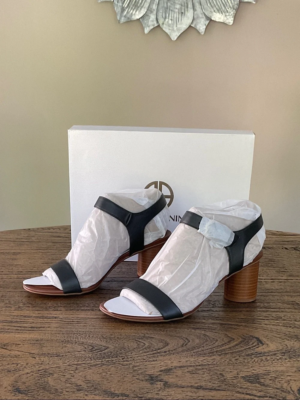 Giani Bernini Black Leather Block Heel Sandals with Wood-Tone Heel